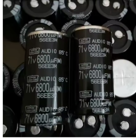 Cond. Electrolitico  6800MF  71V 25x50mm 85º