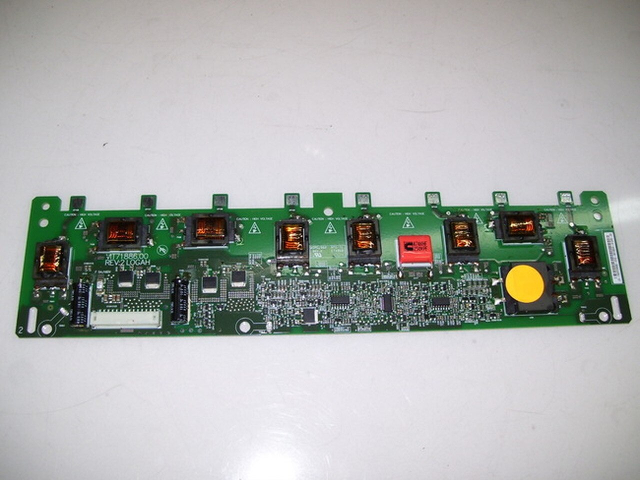 INVERTER P/ LCD-TV 26"  VIT71886.00 REV:2 LOGAH   8 Lampadas - usado