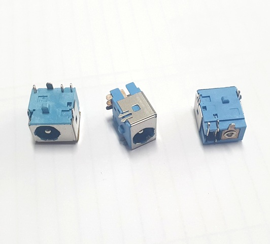 FICHA ALIMENTACAO CHASSI DC JACK 1,65mm PARA PC PORTATIL  - 10x11x7mm